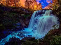 Пазл Водопад в лучах заката