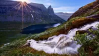 Пазл Водопад в горах