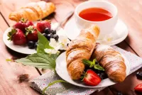 Пазл Завтрак с клубникой
